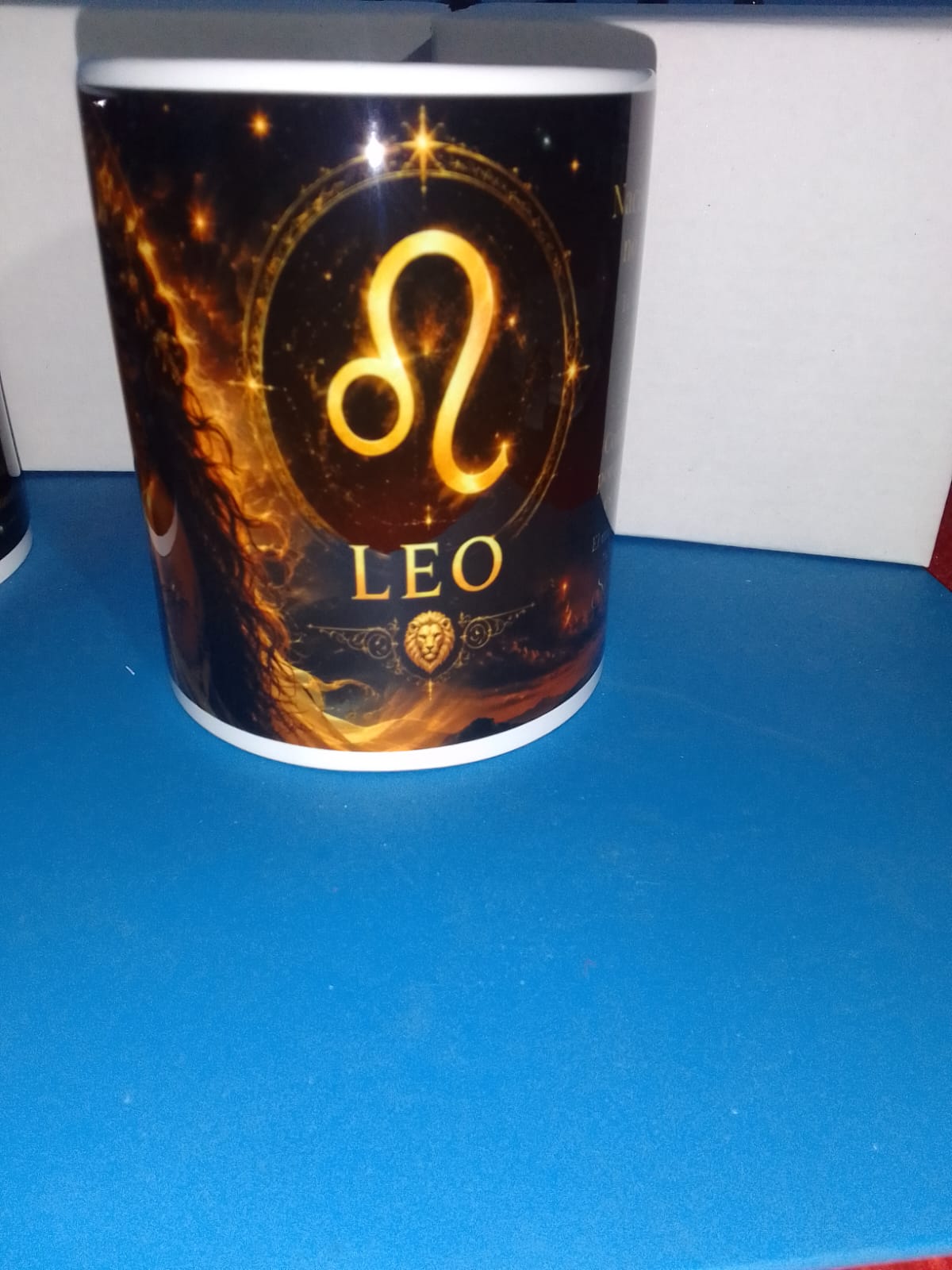 Taza personalizada signo Leo